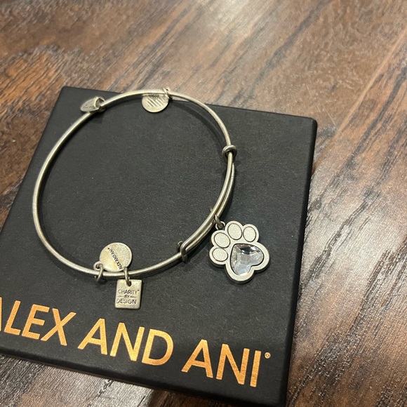 Alex and Annie bracelets - Picture 5 of 6